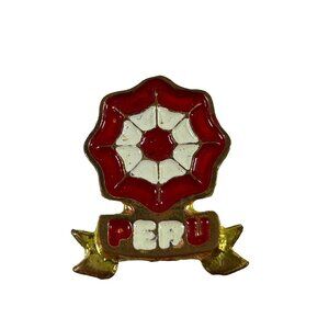 Gold Tone Peru Peruvian Tie Clip Lapel Pin Brooch Red White Enamel 1.25"